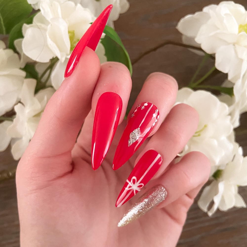 Christmas Ornament Press-On Nails